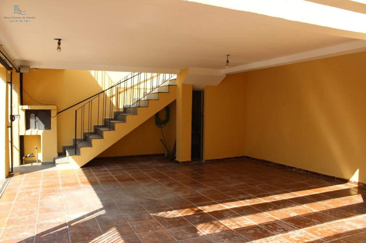Casa à venda com 2 quartos, 200m² - Foto 3